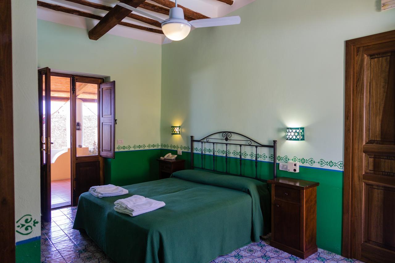 Hotel Arcangelo - Salina Santa Marina Salina Bagian luar foto