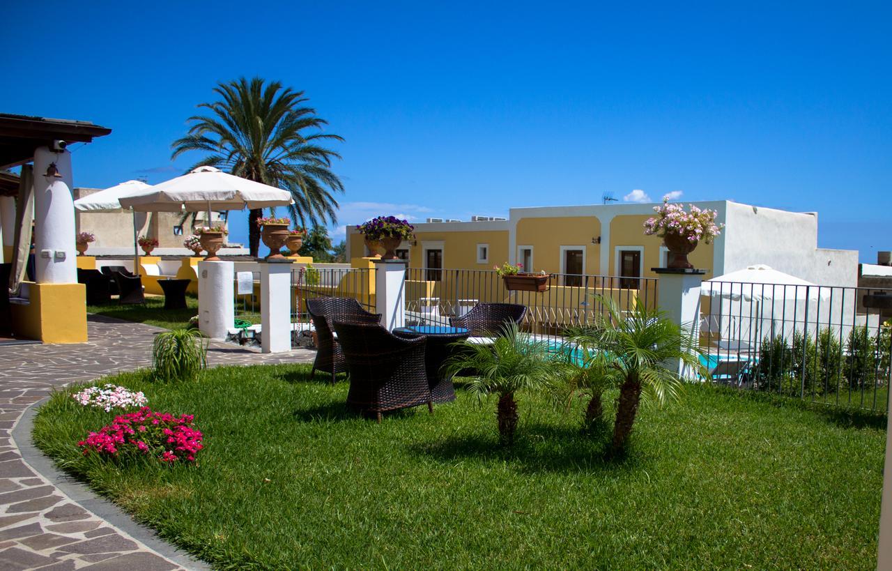 Hotel Arcangelo - Salina Santa Marina Salina Bagian luar foto